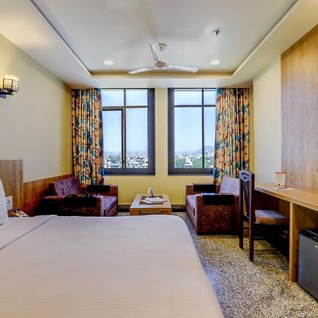 Hotel Shree Nanda Udaipur Exterior photo