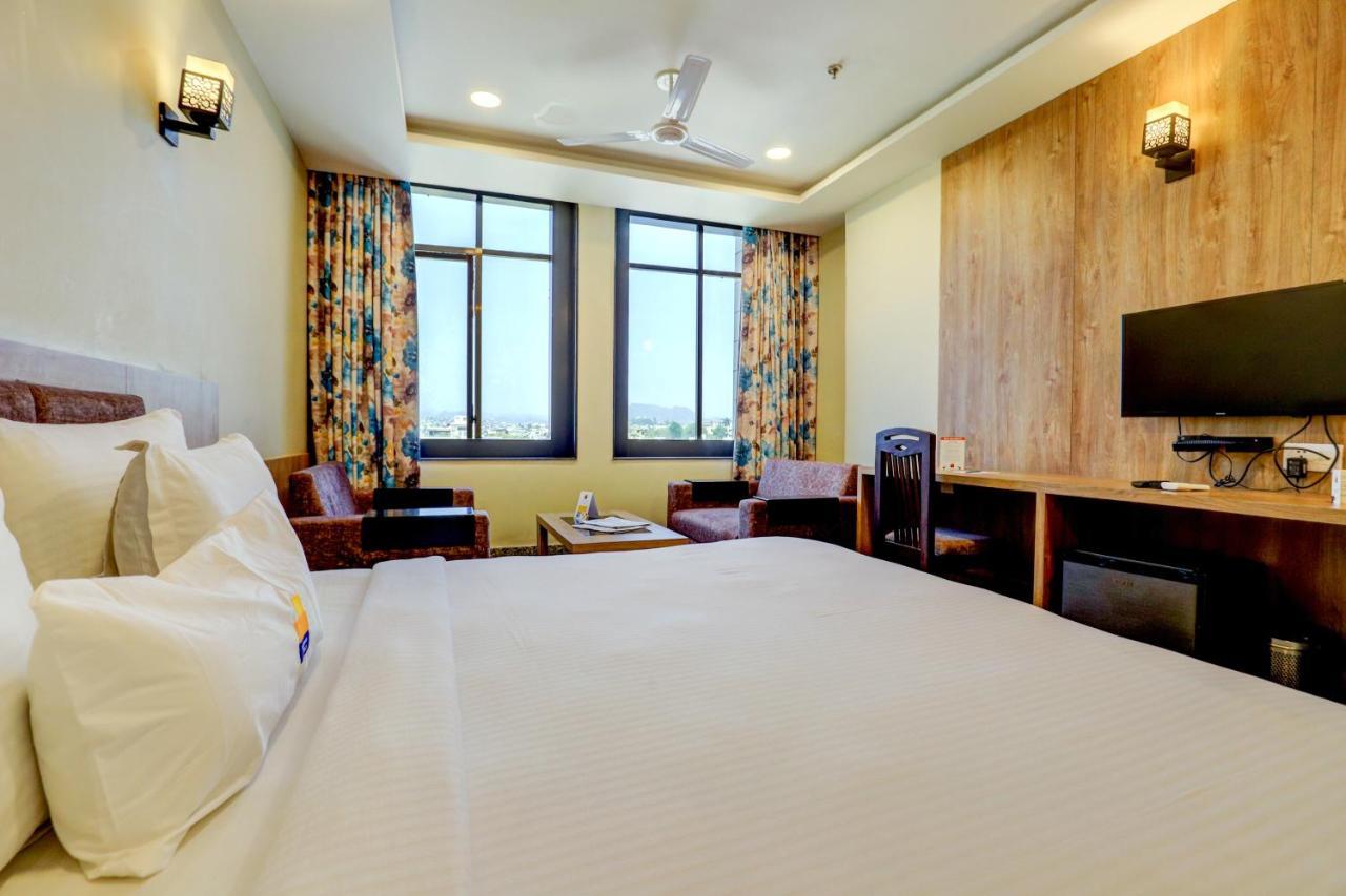Hotel Shree Nanda Udaipur Exterior photo