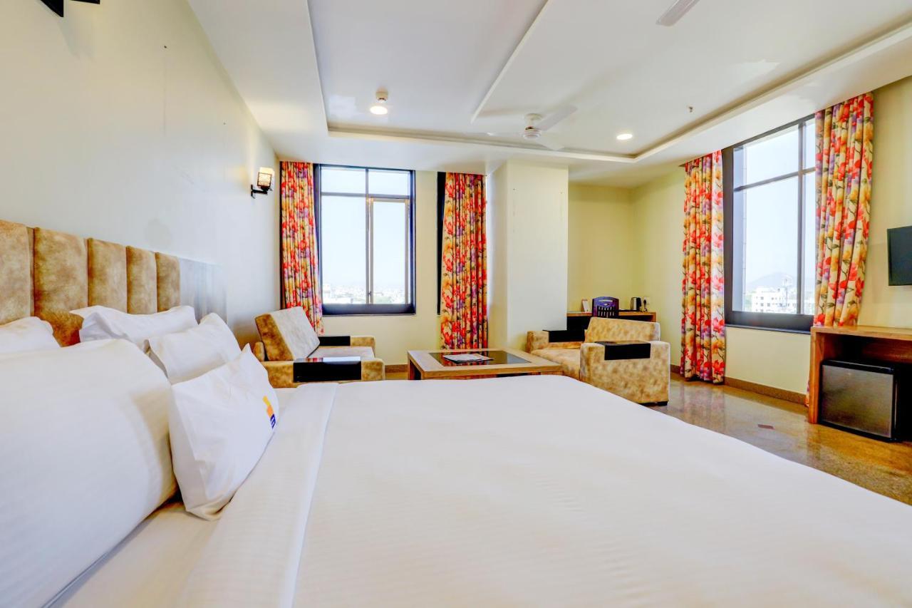 Hotel Shree Nanda Udaipur Exterior photo