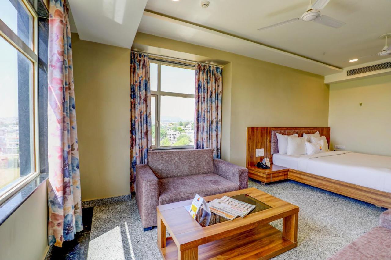 Hotel Shree Nanda Udaipur Exterior photo